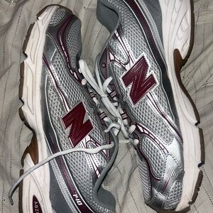 New Balance 740